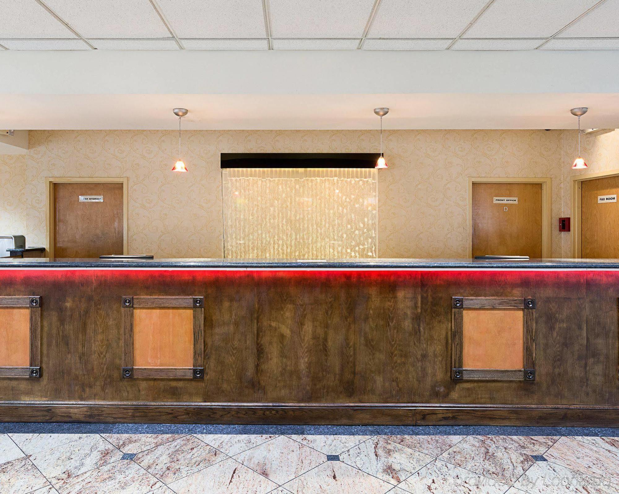 Quality Inn & Suites College Park Eksteriør bilde