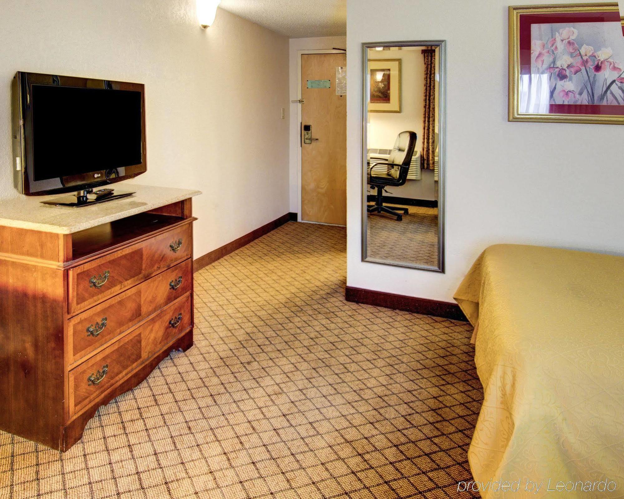 Quality Inn & Suites College Park Eksteriør bilde